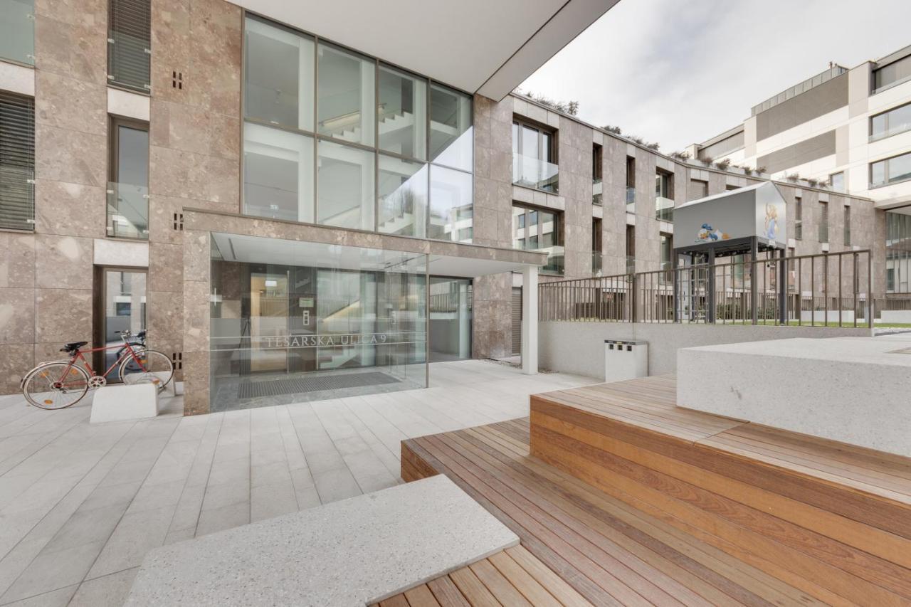 Central Apartment With Private Garage Ljubljana Ngoại thất bức ảnh