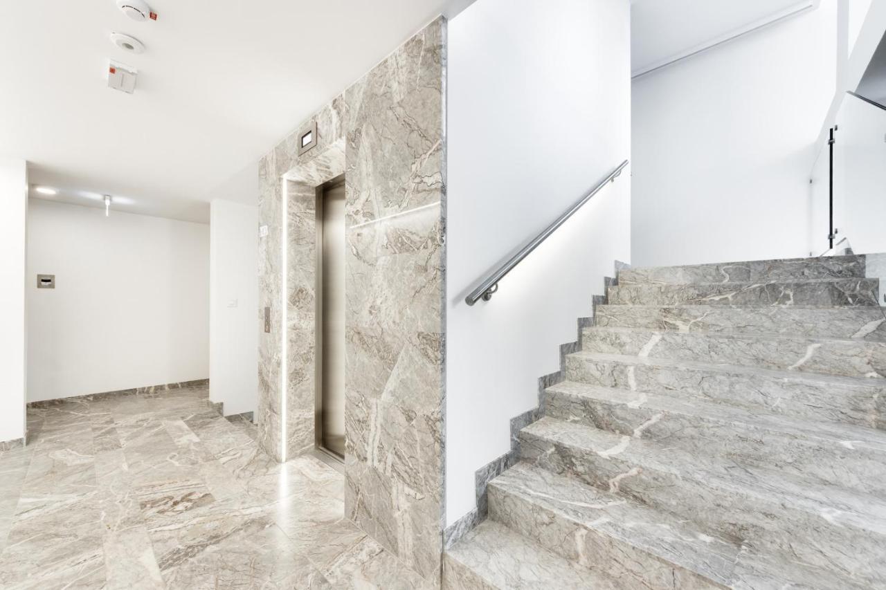 Central Apartment With Private Garage Ljubljana Ngoại thất bức ảnh